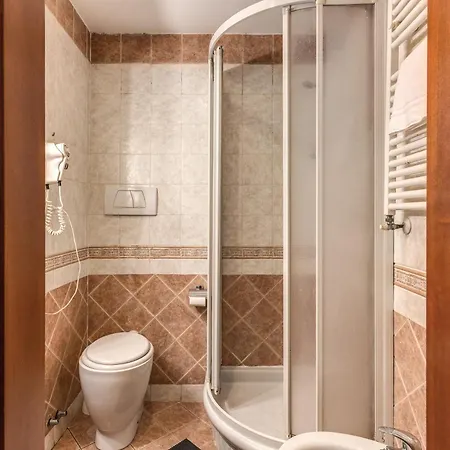 Pomezia Ξενοδοχείο