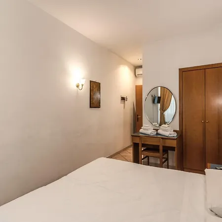 Hotel Pomezia Rome